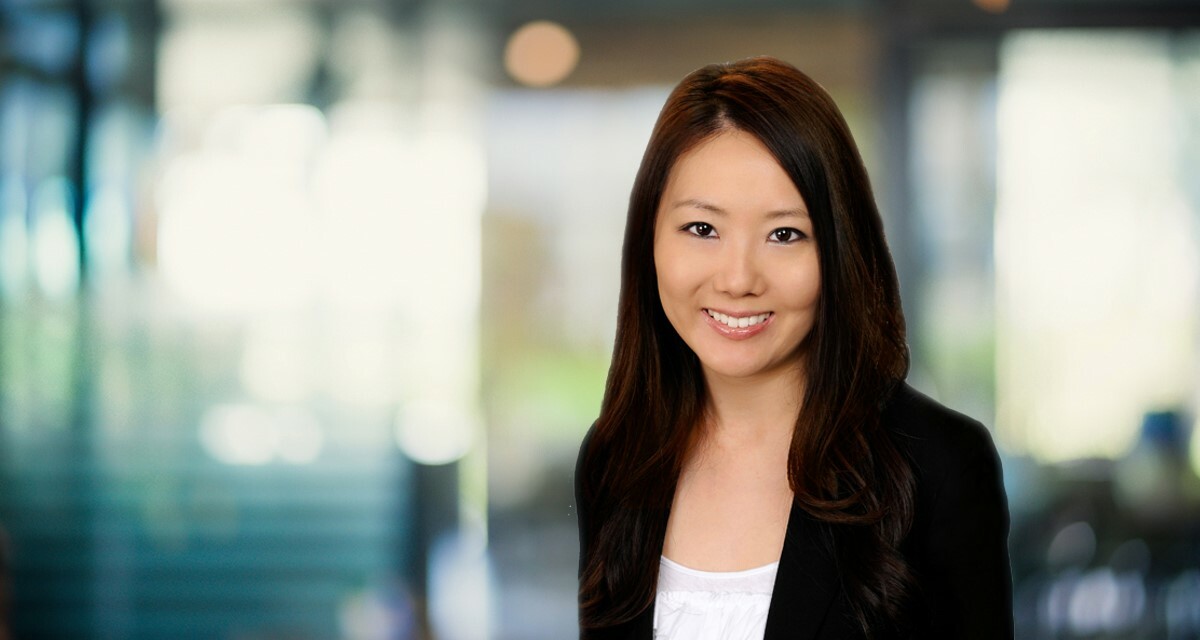 Kayla Hong, Holthouse Carlin & Van Trigt LLP Photo